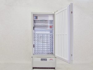 Congélateur biomédical Sanyo MDF-U443 – Image 2