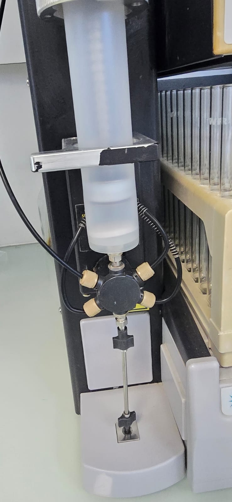 Système de chromatographie flash Teledyne ISCO Combiflash RF 200 – Image 6